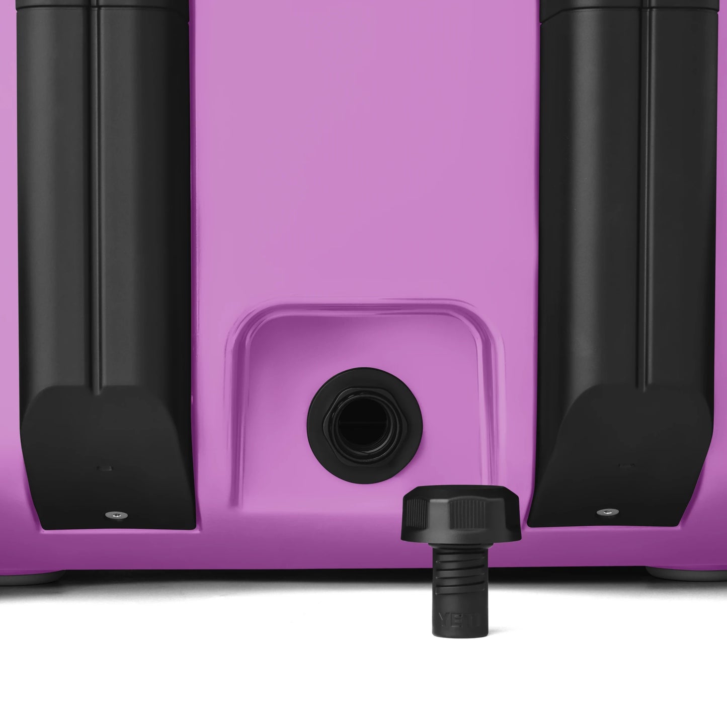 32 Wheeled Cooler - US 0041