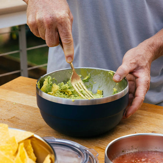 2 QT Insulated Bowl - US 8769